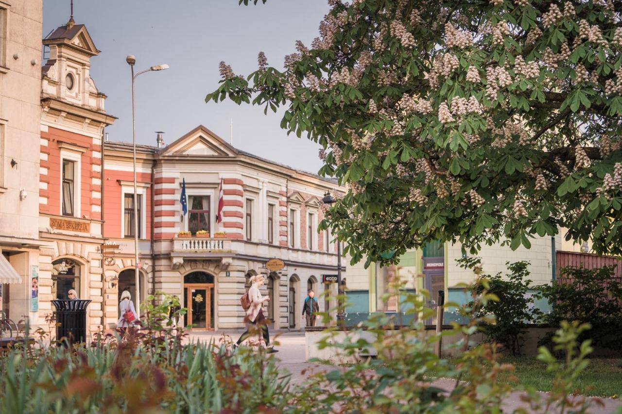 Art Hotel Roma Liepāja Exterior foto
